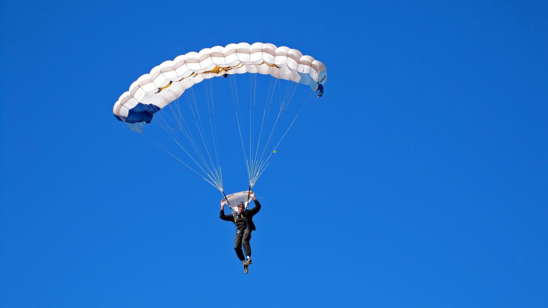 Gemini告别QGhappy主帅席位，四冠王朝功勋载入电竞史册